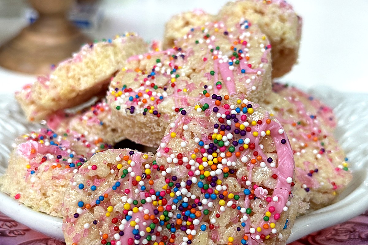 Gluten-free Rice Krispie treats cut into shapes